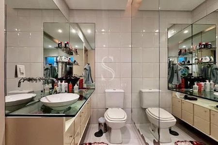 Casa à venda com 224m², 4 quartos e 5 vagas