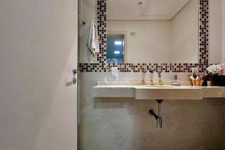 Casa à venda com 224m², 4 quartos e 5 vagas