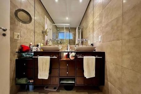Casa à venda com 224m², 4 quartos e 5 vagas