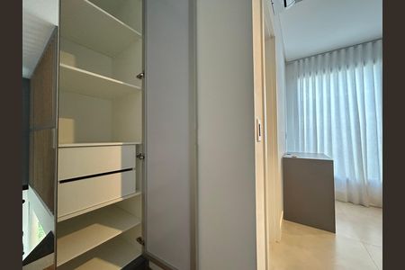 Suíte  de apartamento para alugar com 2 quartos, 60m² em Lagoa Pequena, Florianópolis