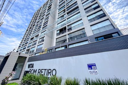 Apartamento para alugar com 30m², 1 quarto e 1 vaga Apartamento para alugar com 30m², 1 quarto e 1 vagaFachada com Plaquinha