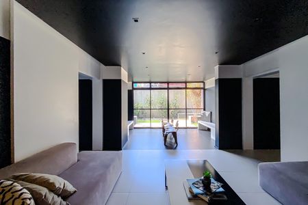 Apartamento para alugar com 30m², 1 quarto e 1 vaga Apartamento para alugar com 30m², 1 quarto e 1 vagaÁrea comum - Salão de festas