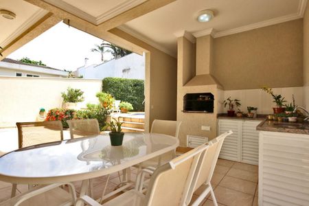 Casa de condomínio à venda com 371m², 4 quartos e 4 vagas