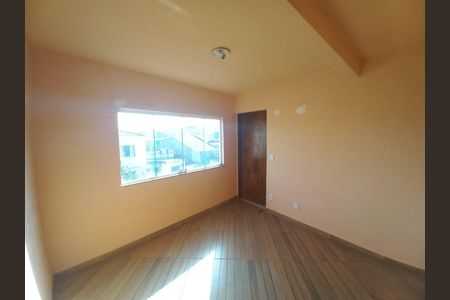Casa à venda com 220m², 4 quartos e 2 vagas