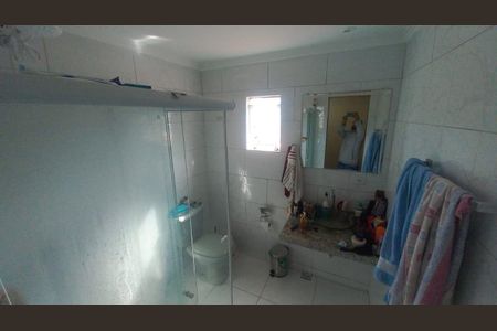 Casa à venda com 220m², 4 quartos e 2 vagas