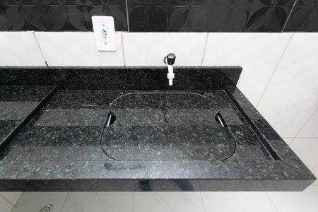 Apartamento para alugar com 37m², 2 quartos e sem vaga Apartamento para alugar com 37m², 2 quartos e sem vagaÁrea de Serviço - Tanque