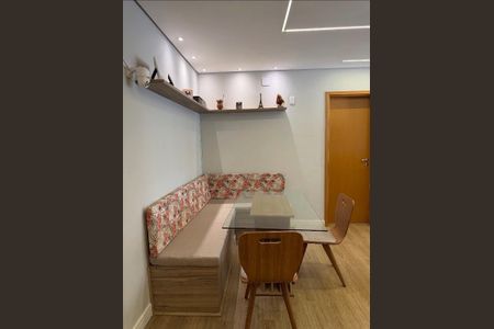Foto 02 de apartamento para alugar com 3 quartos, 97m² em Vila Zilda, São Paulo
