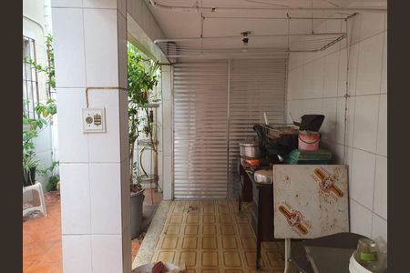 Casa à venda com 124m², 3 quartos e 2 vagas