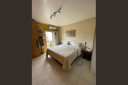 Casa à venda com 213m², 3 quartos e 4 vagas