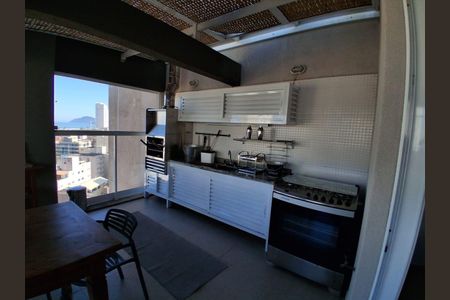 Apartamento para alugar com 3 quartos, 235m² em Jardim Praiano, Guarujá