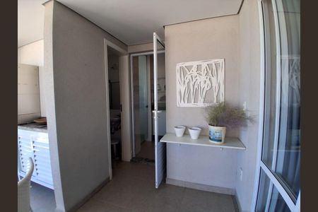 Apartamento para alugar com 235m², 3 quartos e 3 vagas