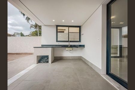 Casa de Condomínio à venda com 3 quartos, 310m² em Residencial Tres (Alphaville), Santana de Parnaíba