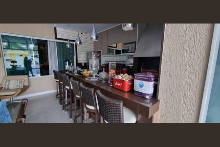 Casa de condomínio à venda com 450m², 4 quartos e 2 vagas Casa de condomínio à venda com 450m², 4 quartos e 2 vagasCozinha