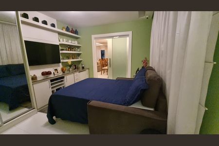 Casa de condomínio à venda com 450m², 4 quartos e 2 vagas Casa de condomínio à venda com 450m², 4 quartos e 2 vagasQuarto