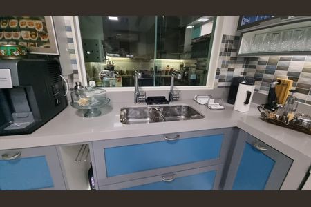 Casa de condomínio à venda com 450m², 4 quartos e 2 vagas Casa de condomínio à venda com 450m², 4 quartos e 2 vagasCozinha