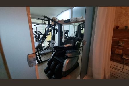 Casa de condomínio à venda com 450m², 4 quartos e 2 vagas Casa de condomínio à venda com 450m², 4 quartos e 2 vagasÁrea externa