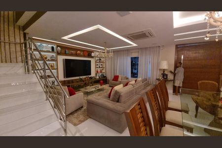 Sala de casa de condomínio à venda com 4 quartos, 450m² em Barra da Tijuca, Rio de Janeiro