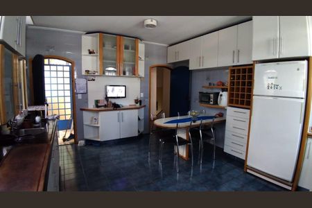 Casa de Condomínio à venda com 3 quartos, 332m² em Residencial Tres (Alphaville), Santana de Parnaíba