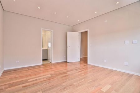 Casa de condomínio à venda com 364m², 4 quartos e 6 vagas