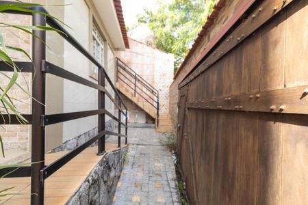 Casa para alugar com 250m², 4 quartos e 2 vagas Casa para alugar com 250m², 4 quartos e 2 vagasÁrea externa