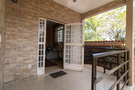 Casa para alugar com 250m², 4 quartos e 2 vagas Casa para alugar com 250m², 4 quartos e 2 vagasÁrea externa