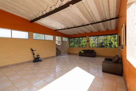 Casa para alugar com 250m², 4 quartos e 2 vagas Casa para alugar com 250m², 4 quartos e 2 vagasTerraço