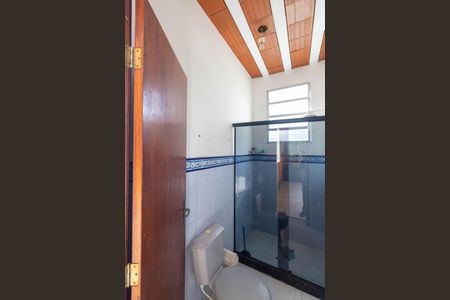 Casa para alugar com 250m², 4 quartos e 2 vagas Casa para alugar com 250m², 4 quartos e 2 vagasBanheiro de serviço