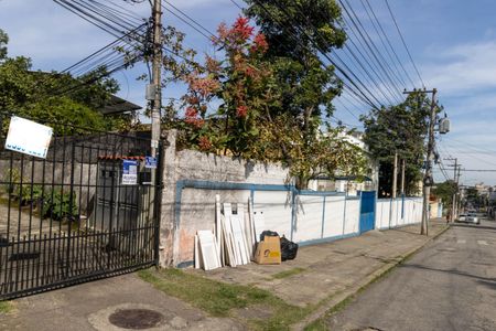 Casa para alugar com 250m², 4 quartos e 2 vagas Casa para alugar com 250m², 4 quartos e 2 vagasFachada