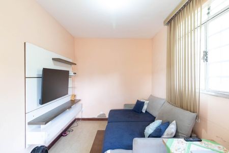Casa para alugar com 250m², 4 quartos e 2 vagas Casa para alugar com 250m², 4 quartos e 2 vagasSala