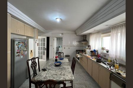 Casa de condomínio à venda com 700m², 4 quartos e 4 vagas