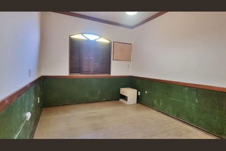 Casa à venda com 150m², 3 quartos e 4 vagas
