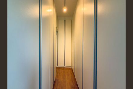 Casa de condomínio à venda com 590m², 3 quartos e 5 vagas
