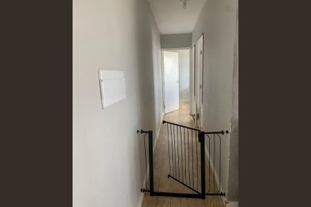 CORREDOR INTERNO de apartamento à venda com 2 quartos, 41m² em Jardim Boa Vista (Zona Oeste), Osasco
