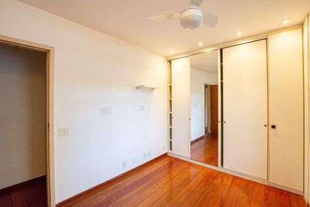 Apartamento à venda com 160m², 4 quartos e 2 vagas