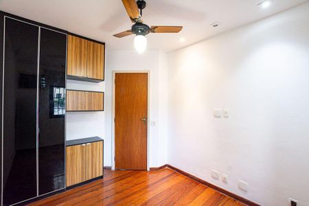 Apartamento à venda com 160m², 4 quartos e 2 vagas