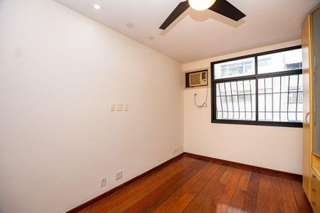 Apartamento à venda com 160m², 4 quartos e 2 vagas