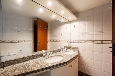 Apartamento à venda com 160m², 4 quartos e 2 vagas