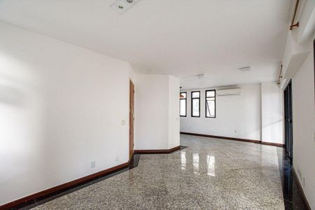Apartamento à venda com 160m², 4 quartos e 2 vagas