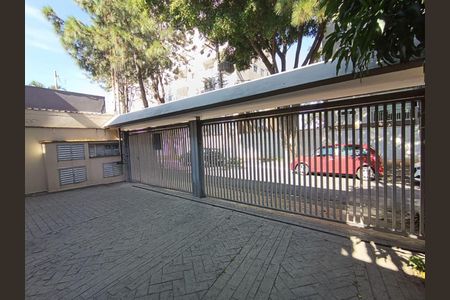 Casa à venda com 220m², 4 quartos e 5 vagas
