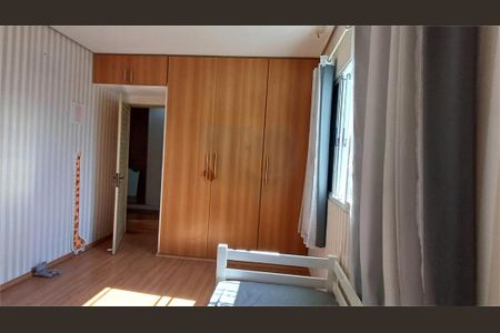 Casa à venda com 3 quartos, 225m² em Vila Guarani (Zona Sul), São Paulo