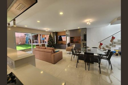 Casa de Condomínio à venda com 4 quartos, 325m² em Alphaville, Santana de Parnaíba