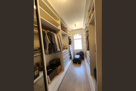 Casa de Condomínio à venda com 4 quartos, 325m² em Alphaville, Santana de Parnaíba