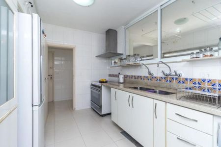 Apartamento à venda com 169m², 4 quartos e 2 vagas