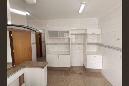 Apartamento à venda com 260m², 4 quartos e 5 vagas