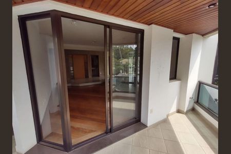 Apartamento à venda com 260m², 4 quartos e 5 vagas