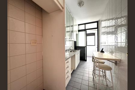 Foto 05 de apartamento para alugar com 2 quartos, 60m² em Santo Amaro, São Paulo
