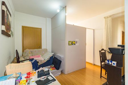 Apartamento para alugar com 79m², 3 quartos e sem vaga Apartamento para alugar com 79m², 3 quartos e sem vagaSala