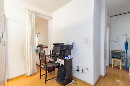 Apartamento para alugar com 79m², 3 quartos e sem vaga Apartamento para alugar com 79m², 3 quartos e sem vagaSala