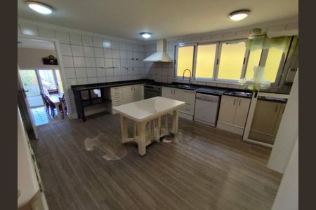 Casa à venda com 1 quarto, 375m² em Parque Bristol, São Paulo