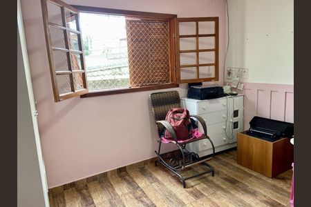 Casa à venda com 3 quartos, 360m² em Nacional, Contagem